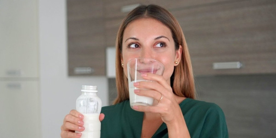 Kefir dijeta zaludela svet: Stomak je ravan već posle 7 dana - a mnogo je jeftinija od teretane