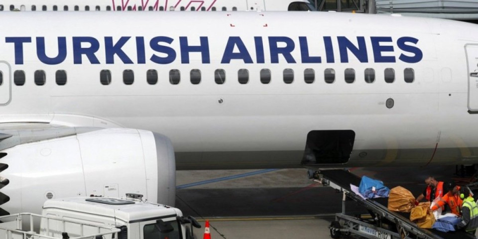 Haos na aerodromu u Barseloni: Policija opkolila avion, dve zemlje digle lovce zbog njega