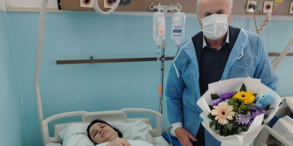 Zoran već 20 godina zlatnikom daruje bebe! Njegova životna priča ostaviće vas bez teksta