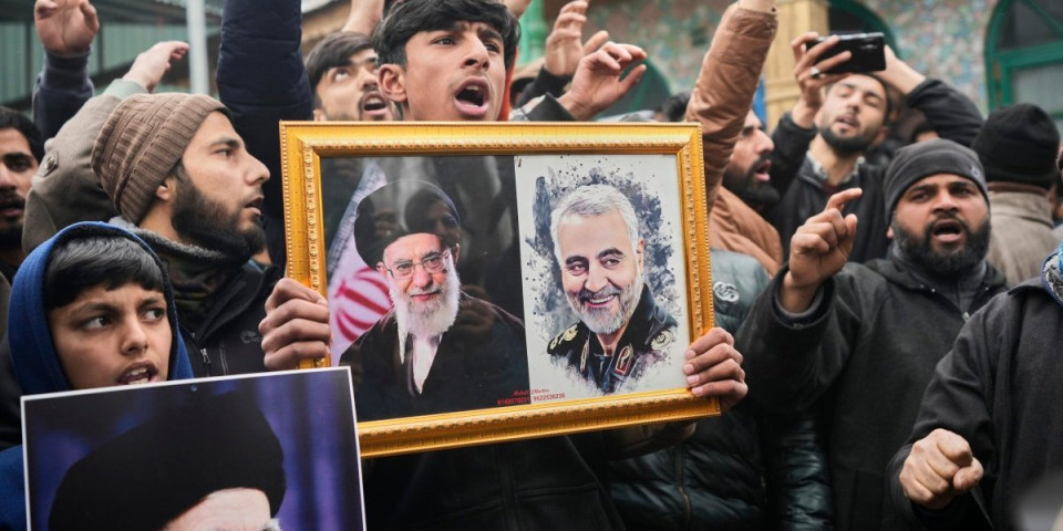 Krvavi protesti u Iranu: Najmanje 5.000 mrtvih, među njima i stotine bezbednjaka