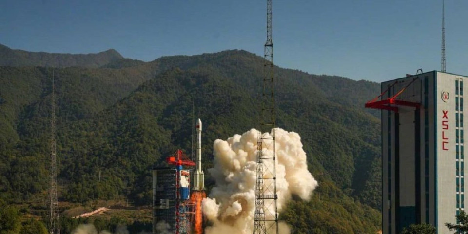 Dvostruki fijasko šokirao svet: Dok su svi gledali u jedno lansiranje, pala je i druga moćna letelica (VIDEO)