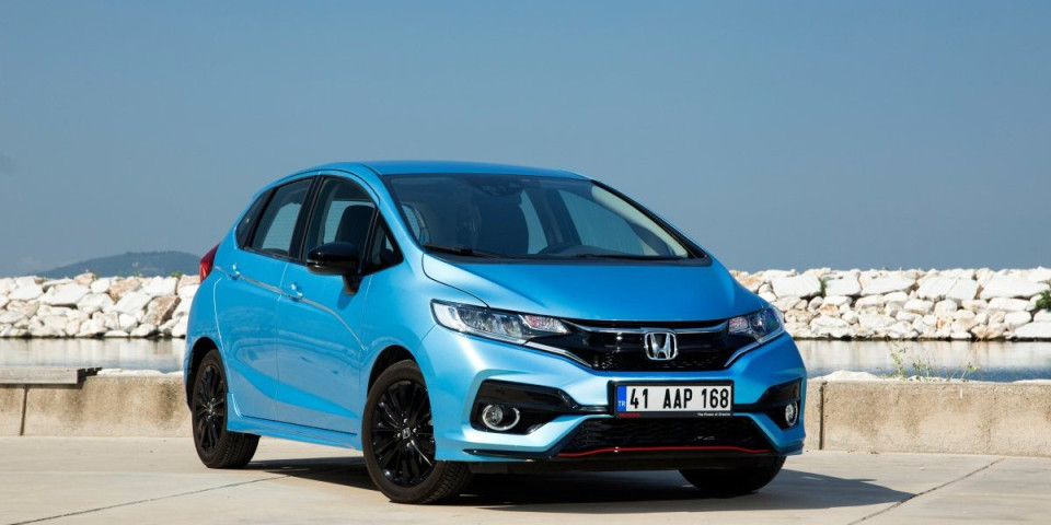 Japanac za siću: Ovaj auto ide na "miris benzina" - Cena će vas šokirati