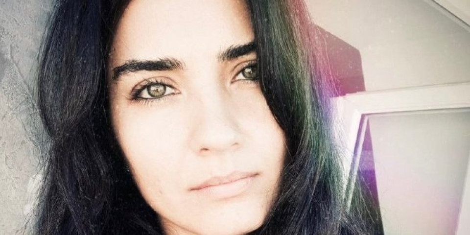 Umobolna propaganda stranih službi pravi haos po Iranu: Postavili sliku "ubijene" devojke na mrežama, a onda se ispostavilo...