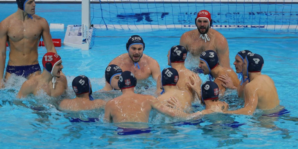 Crna Gora vodi na startu! "Delfini" hvataju zalet