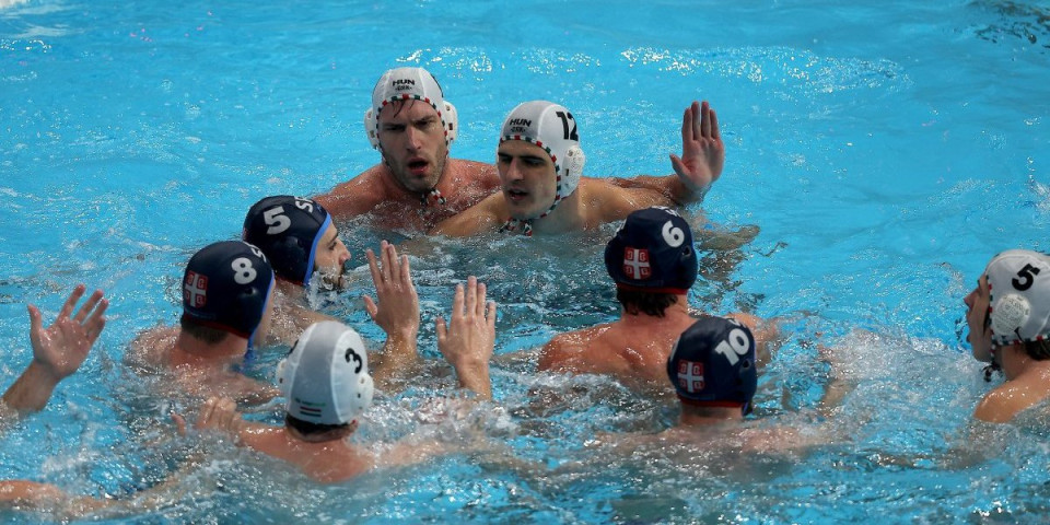 Reakcije navijača posle potapanja Mađara: Srbi u delirijumu, tako se igra za domovinu