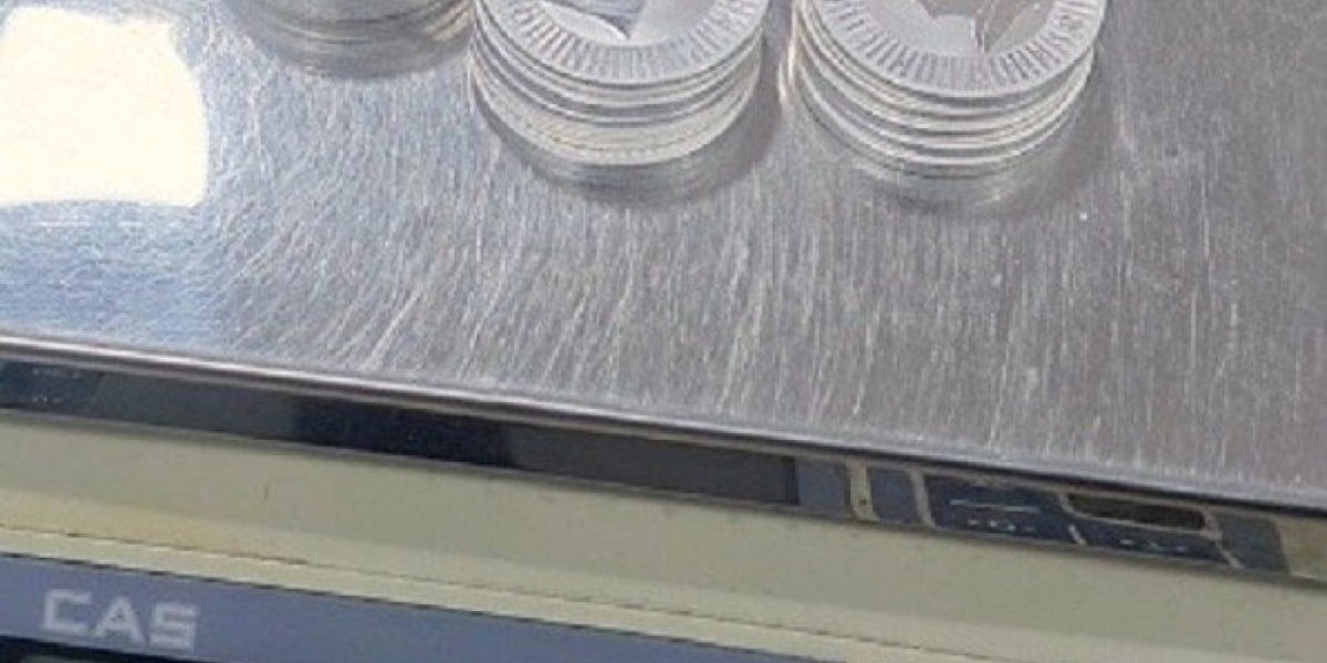 Zaplena zlata i srebra na granici