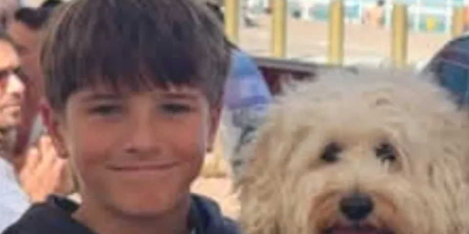 Ovo je Niko Antić, dečak kojeg je napala ajkula: Neman ga vrebala sa šest metara dubine -"Povrede su katastrofalne, srce me boli" (FOTO)