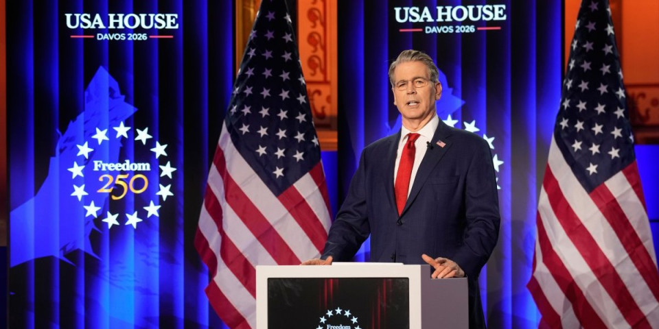 Šta ovo znači?Trampov čovek poslao misterioznu poruku u Davosu