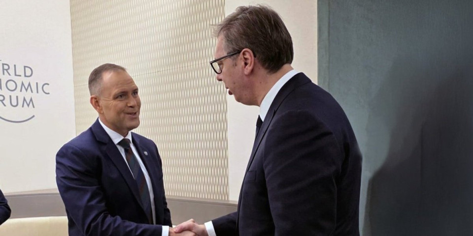 Važan susret u Davosu: Vučić pozvao poljskog predsednika u Srbiju (FOTO)