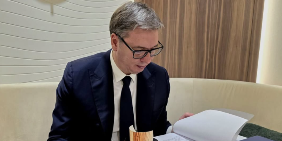 "Naporan dan u Davosu": Vučićeva nova objava izazvala pažnju (FOTO)