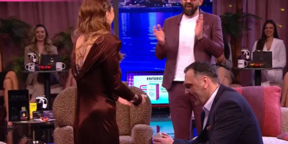 Kasper zaprosio Minu Kostić