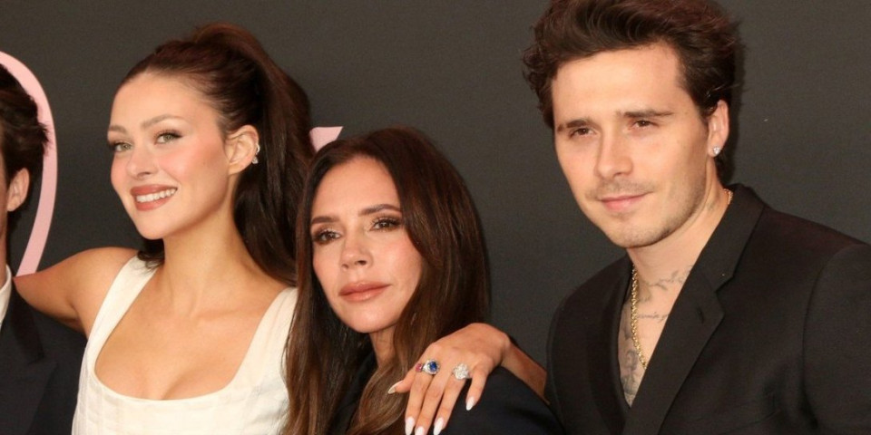 Krv nije moda: Dejvid i Viktorija Bekam neće moći da vide usvojeno dete Bruklina Bekama