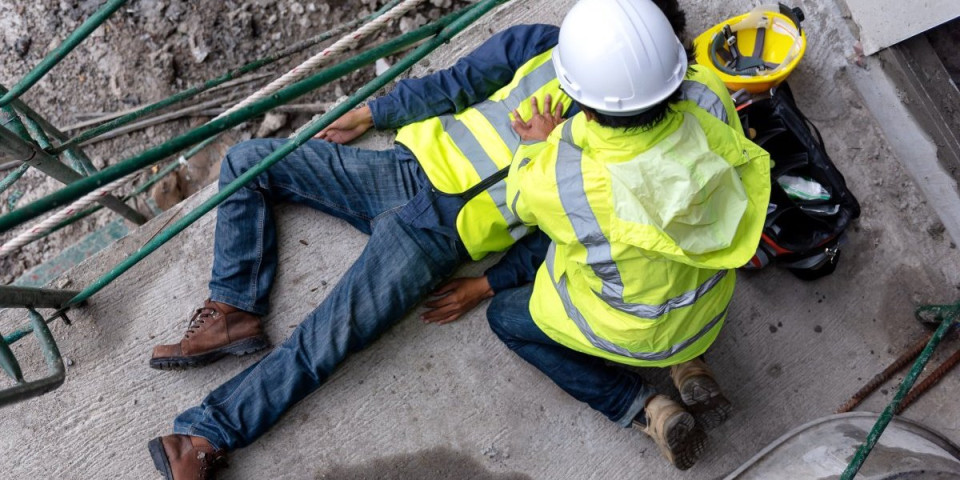 "Spasioci su satima uklanjali šut da dođu do zatrpanih, ali za četvoricu nije bilo spasa": Među žrtvama i osoba iz Novog Pazara