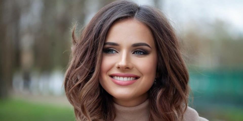 Boja kose koja podmlađuje i menja lični opis - najbolji izbor za žene u četrdesetim