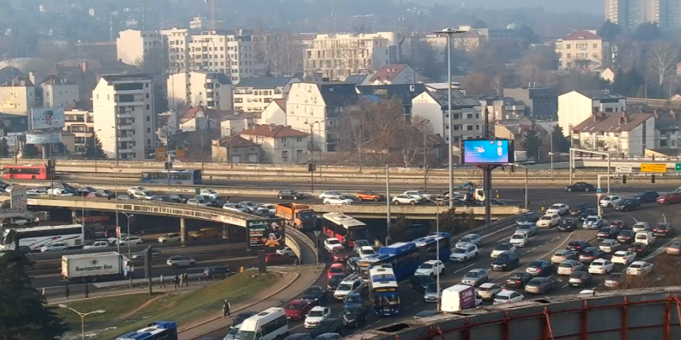 Totalni haos! U Beogradu popodnevni špic - ove delove grada posebno zaobiđite (FOTO)