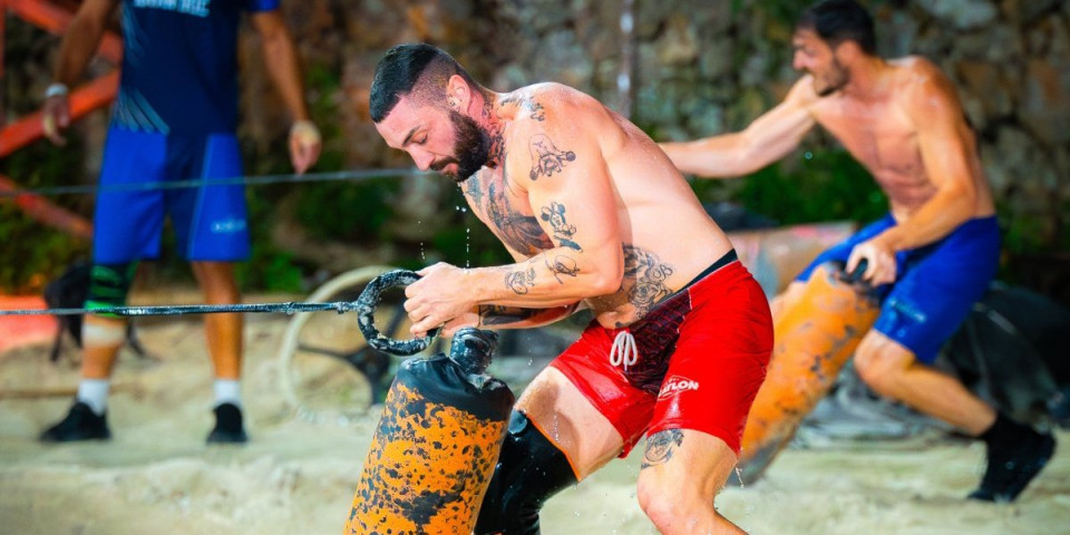 Izmeri te celog: Jodžir uhvatio Aleksinu ženu u mašinu - Takmičari Exatlona popadali od smeha (VIDEO)