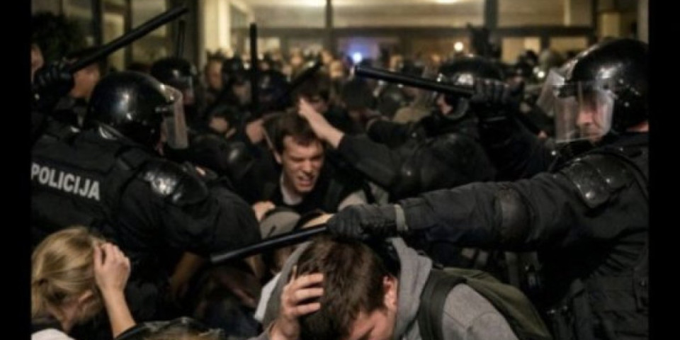 Sramna taktika zgubidana: Blokaderi dele fotografiju koju je napravila veštačka inteligencija