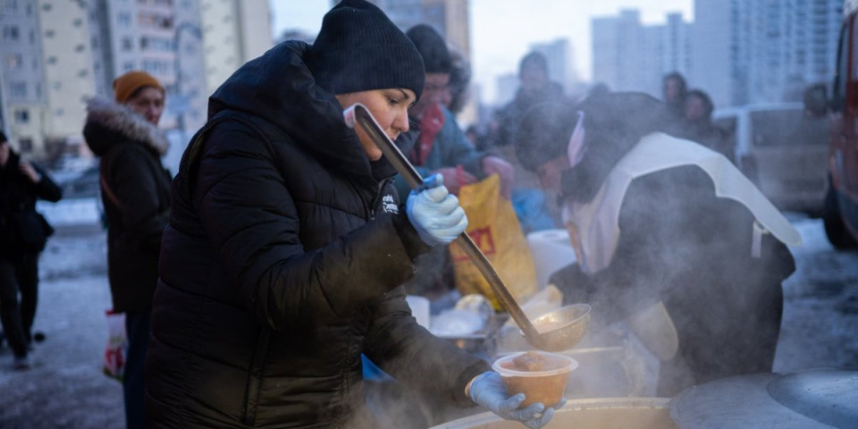 Humanitarna katastrofa u Ukrajini: U toku je masovni egzodus iz Kijeva - Ovo nema ni u najgorem horor filmu (FOTO/VIDEO)