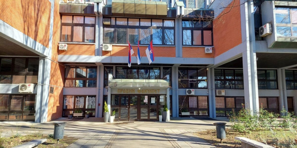 Oglasio se rektorat UNS: Blokiranje nastave je nezakonito i krši autonomiju
