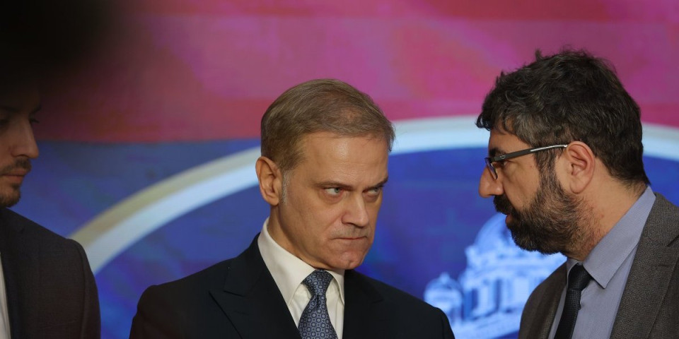 Mesarović razobličila Borka: Stefanović je smetlište političke istorije