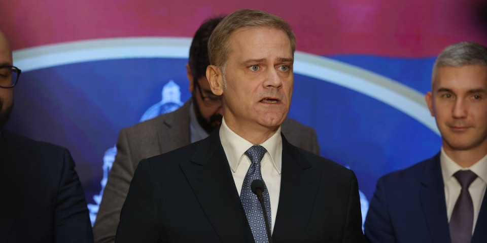 Koji ti je ovo agent Stefanoviću?! (FOTO)