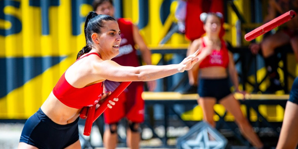 Pogledajte kako baka gleda Exatlon - Skandira uglas i navija, favorit joj ova takmičarka