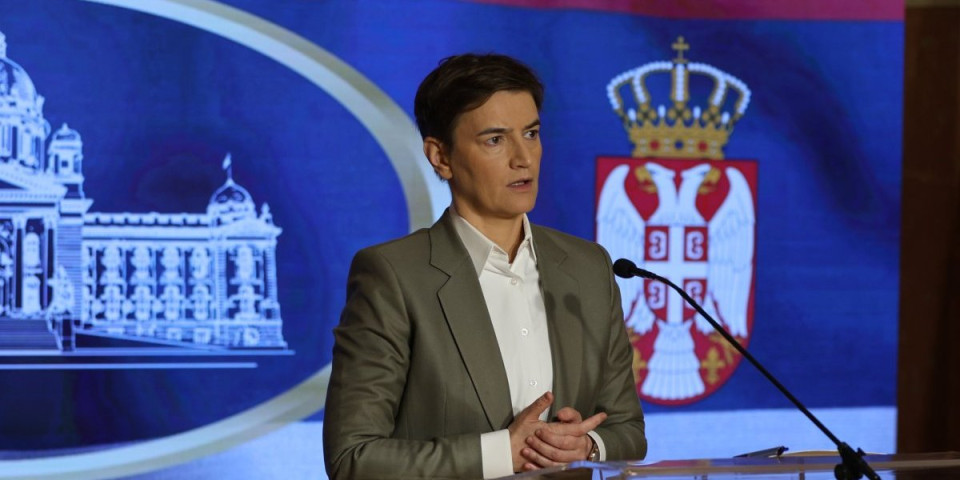 Vučić blokaderima kriv za sve - Brnabić: Najbolje da nam zemlju i prosvetu vode ti koji su blokirali fakultete