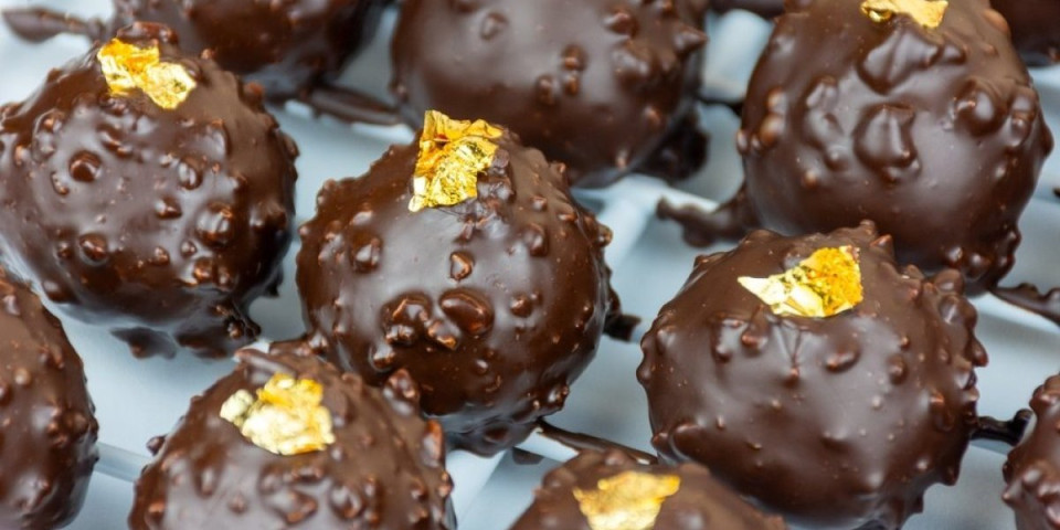 Domaće ferero kuglice: Bolje su od kupovnih, a trebaju vam samo 4 sastojka