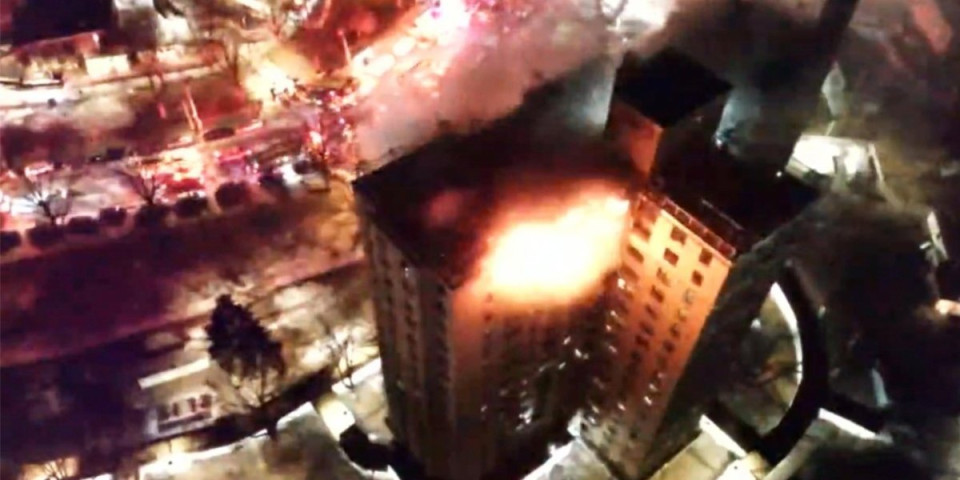 Pakao u Njujorku: Vatra guta Bronks, dramatični snimci obišli svet! (VIDEO)