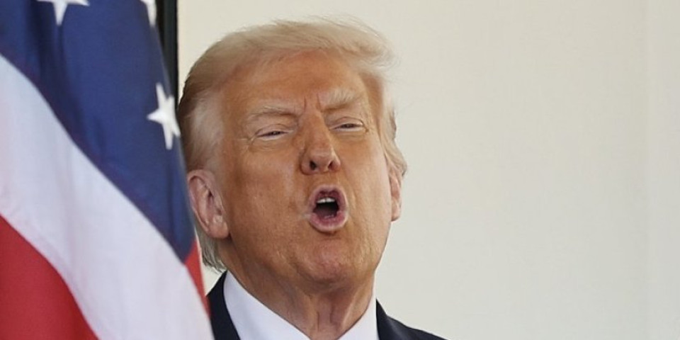 Megapotres u Americi! Tramp dobio nervni slom - Psovao i vikao sve vreme: "Je*i se"