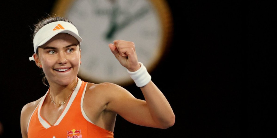 Srpkinja je teniska senzacija - Iva Jović upropastila protivnicu i plasirala se u četvrtfinale AO