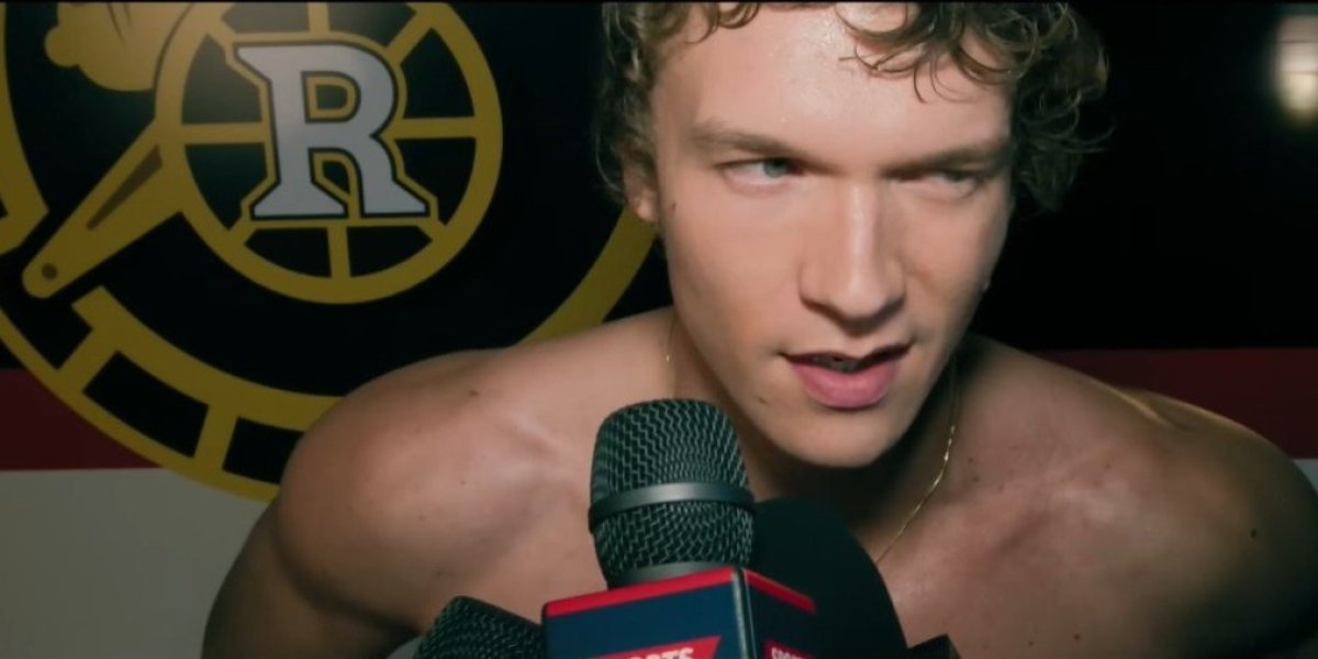 Scene iz serije "Heated rivalry"