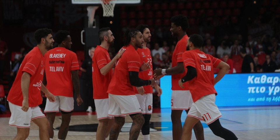 Kakve scene u Izraelu: Vlasnik Hapoela zbog protivnika i sudija prekinuo utakmicu (VIDEO)