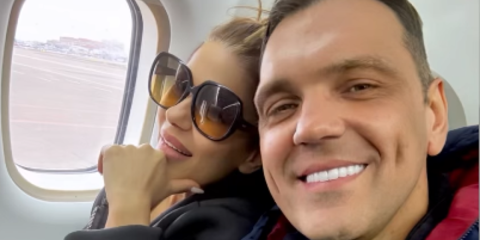 Evo šta je po obrazovanju verenik Mine Kostić: Zbog Kasperovog odgovora nastao muk