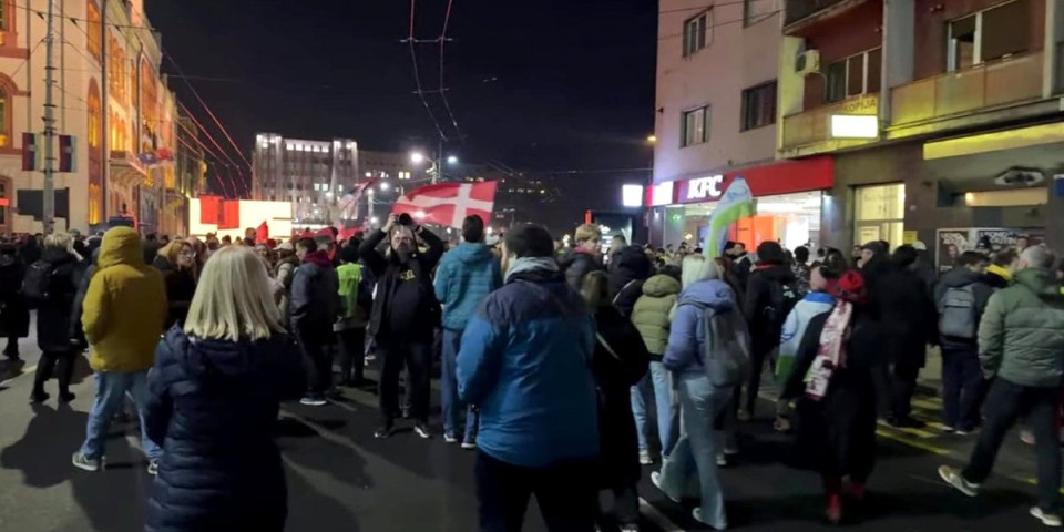 Šta je ovo, ljudi?! Blokaderi počeli da proganjaju kao sekta - evo šta pišu ljudima na društvenim mrežama