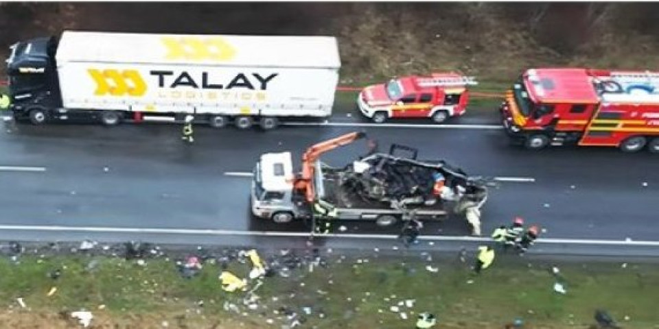 Šok detalji istrage! Vozač 'kombija smrti' bio drogiran, u vozilu pronađeni opijati i alkohol (FOTO)