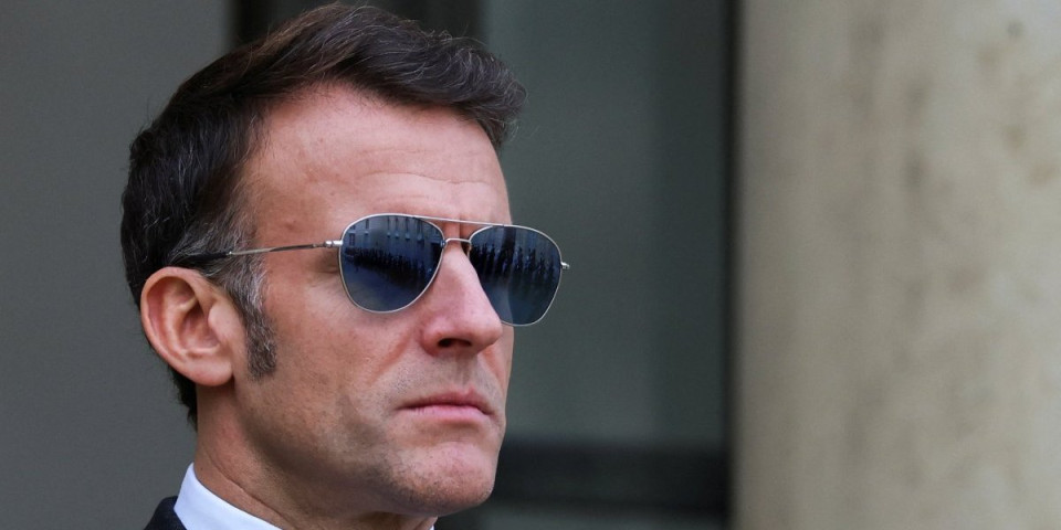 Svet u čudu zbog Makrona: Francuski predsednik progovorio na grenlandskom i očitao bukvicu velesilama! (FOTO)