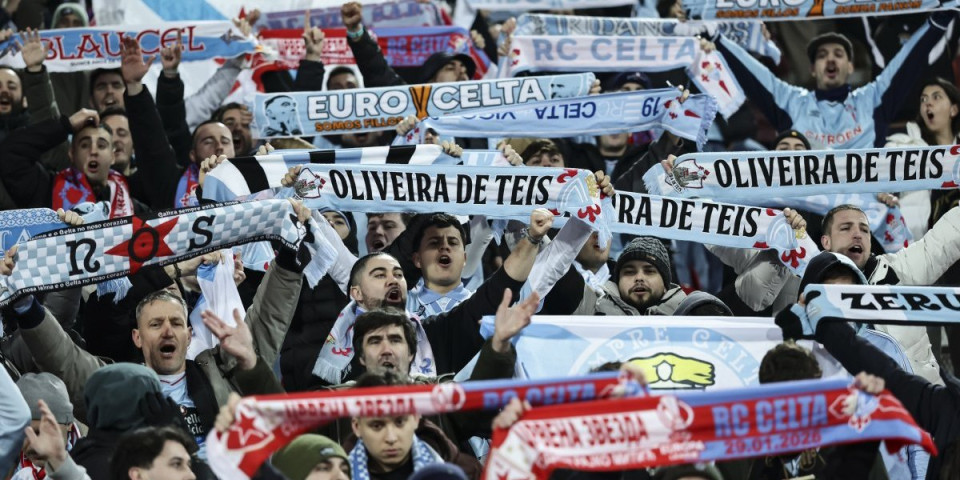 Kakav gest navijača Selte - Na "Marakani" razvili zastavu "Nema predaje" (FOTO/VIDEO)