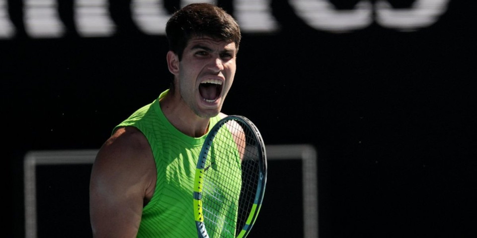 Alkaraz ide u finale Australijan opena! Neuništivi Španac se vratio iz mrtvih i srušio Zvereva posle drame