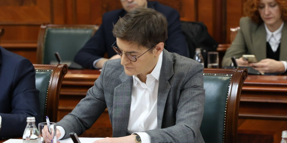 Brnabić udarila na opoziciju: Da li stvarno hoćemo da Srbiju vode Kaluđer, Alek, Cipiripi i Gandi? (VIDEO)