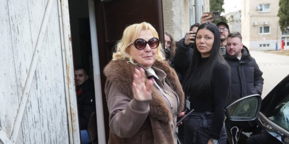 Mnoge koleginice mogu da joj zavide: Snežana Đurišić objavila fotografiju u nesvakidašnjem izdanju