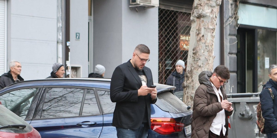 Šta to radiš, Štimac?! Pogledajte gde je snimljen propali košarkaš i blokader - strašnije ne može (VIDEO)