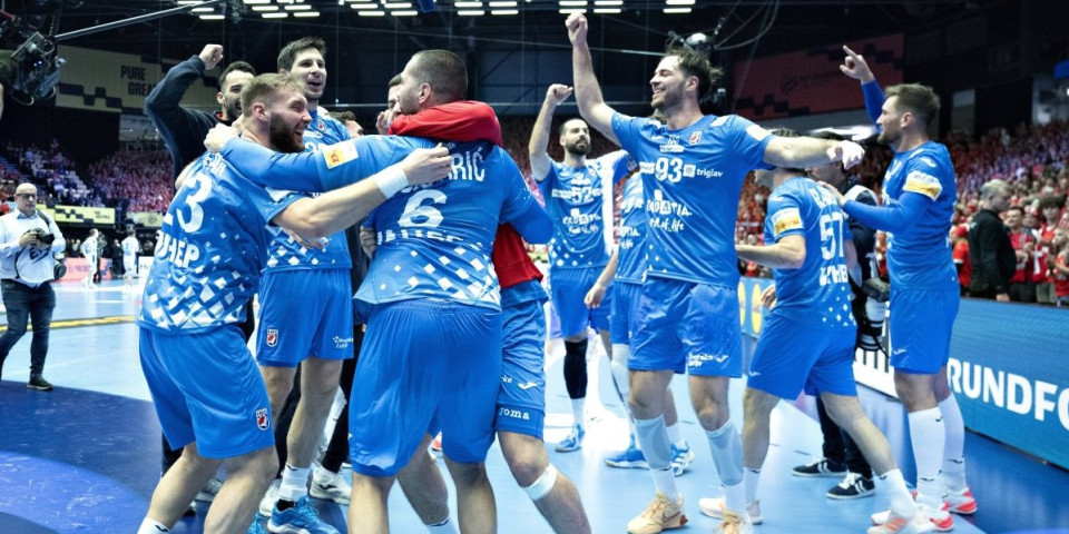 Pukla bruka na Evropskom prvenstvu! Hrvati slavili medalju uz pesmu srbomrsca Tompsona (VIDEO)