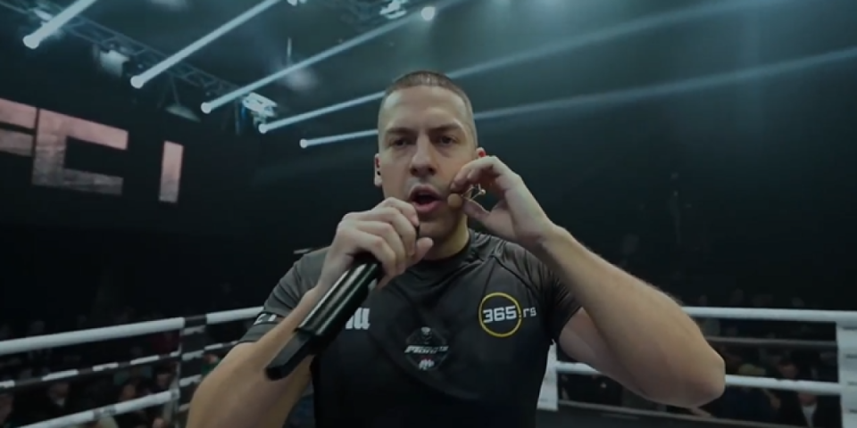 600.000 Srba gleda žestoku tuču iza koje stoji Baka Prase: Pljušte šamari i pesnice (FOTO)