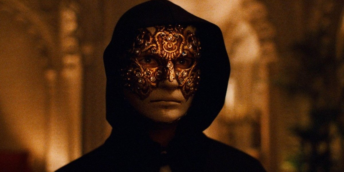 Scene iz filma "Širom zatvorenih očiju"