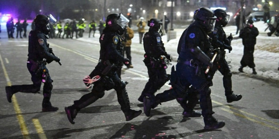 Počeo je građanski rat: Amerika puca po šavovima, oglasio se poznati milijarder