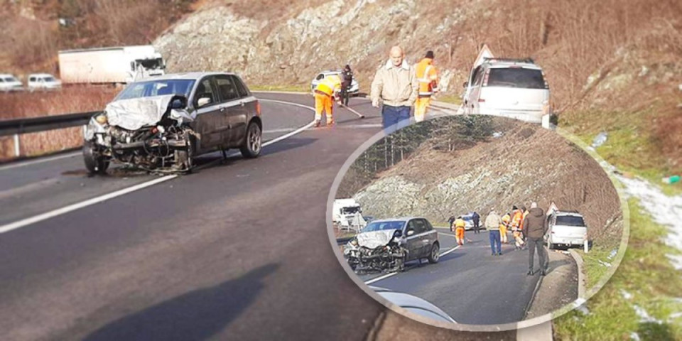 Težak sudar dva automobila u blizini Gornjeg Milanovca: Vozači prevezeni u hitnu