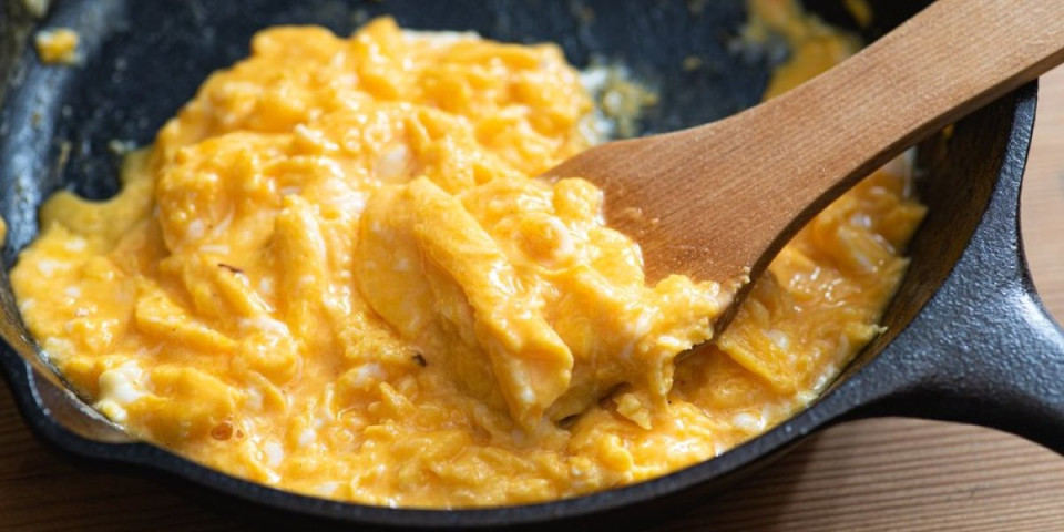 Najkremastija kajgana bez ulja i putera: Tajni sastojak menja ukus i čini ga neodoljivim