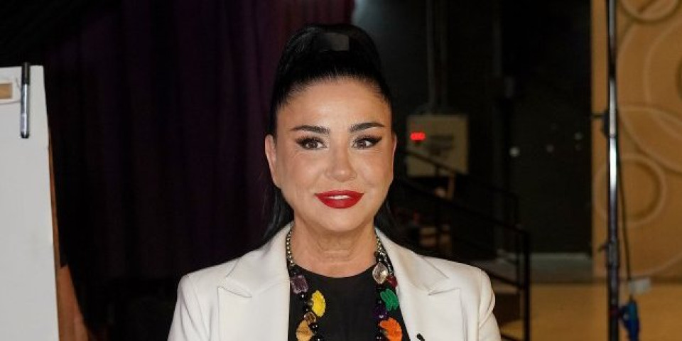 Alka Vuica ženi sina: Pevačica ponosno pokazala lepu snaju (FOTO)