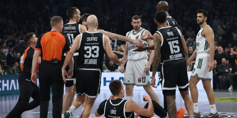 Partizan ponizio PAO i isfrustriranog Rogavopulosa: Najbolje izdanje crno-belih ove sezone